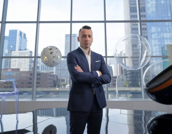 Zeyn Kermani: A Journey of Innovation and Influence